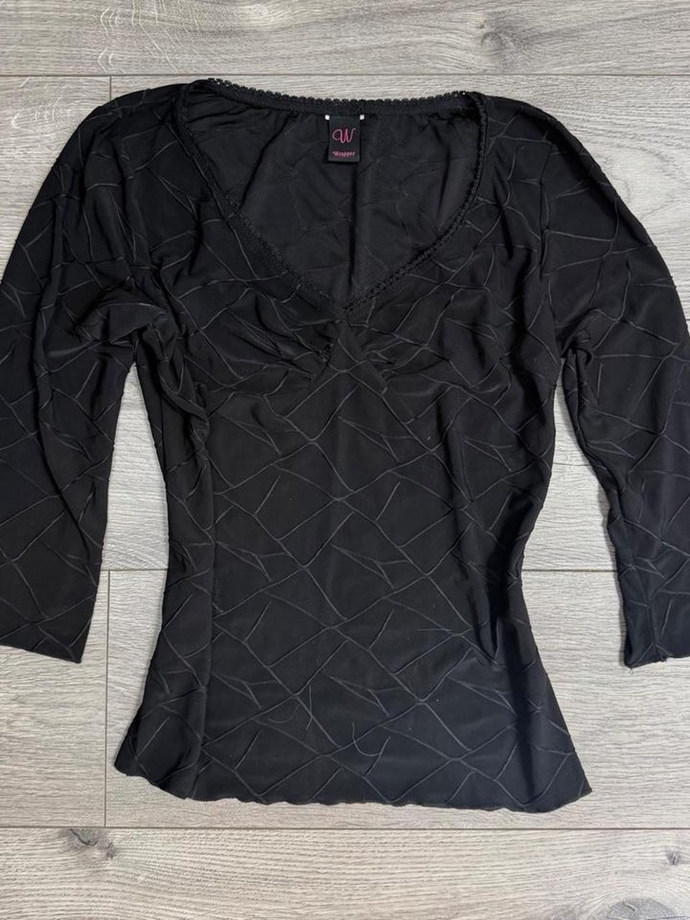 vintage black y2k quarter sleeve geometric top